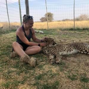 Meet your Posher, Abby